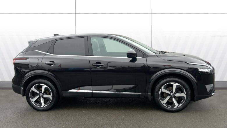 Nissan Qashqai 1.3 DiG-T MH N-Connecta 5dr Petrol Hatchback